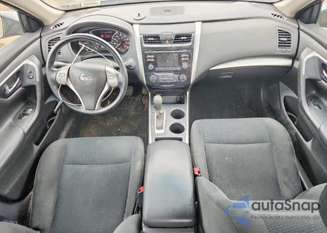 2015 Nissan Altima 2.5 z USA, uszkodzony, nr VIN 1N4AL3AP8FN892251